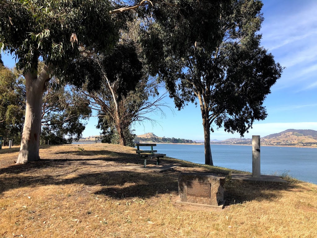 Jacksons Point | park | Bonegilla VIC 3691, Australia