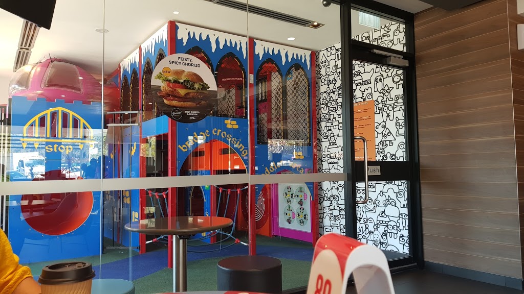 McDonalds Menai | meal takeaway | Cnr Allison Crescent &, Macmahon Pl, Menai NSW 2234, Australia | 0295414249 OR +61 2 9541 4249