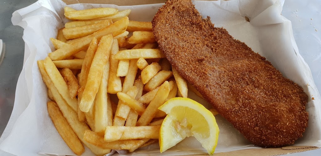 4 Mile Seafood & Takeaway | restaurant | Barrier St, Port Douglas QLD 4877, Australia | 0740993352 OR +61 7 4099 3352