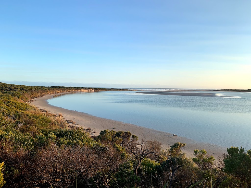 Discovery Bay Estuary Beach | park | Beach Rd, Nelson VIC 3292, Australia