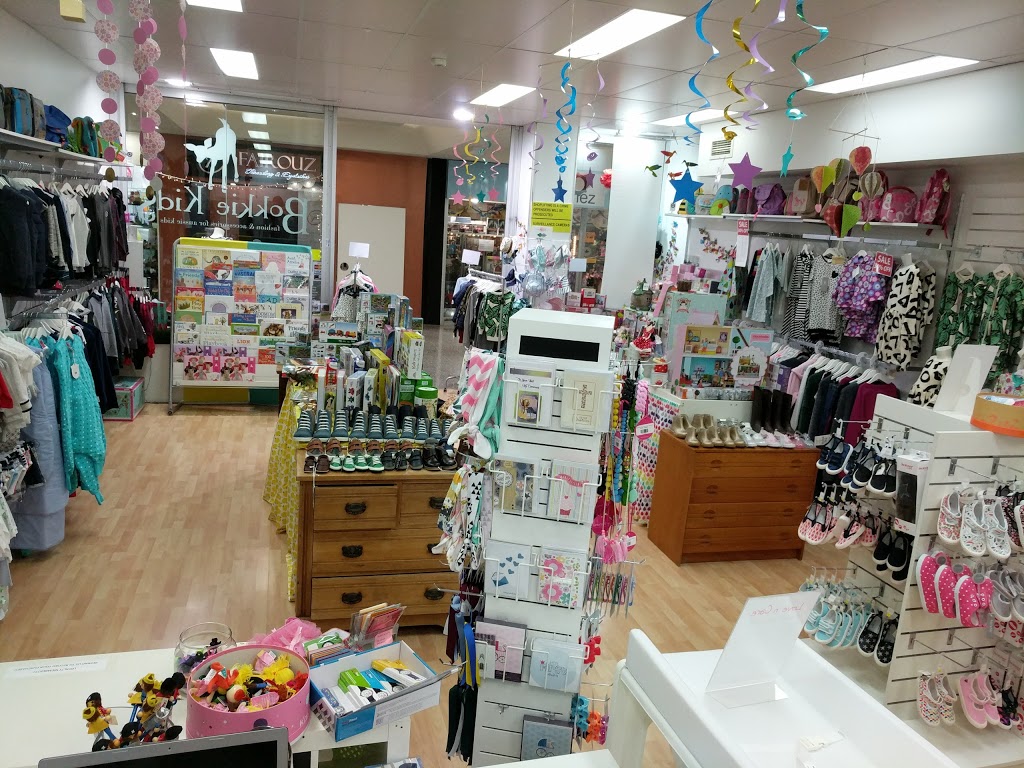 Kenmore Village Shopping Centre | shopping mall | 9 Brookfield Rd, Kenmore QLD 4069, Australia | 0737254288 OR +61 7 3725 4288