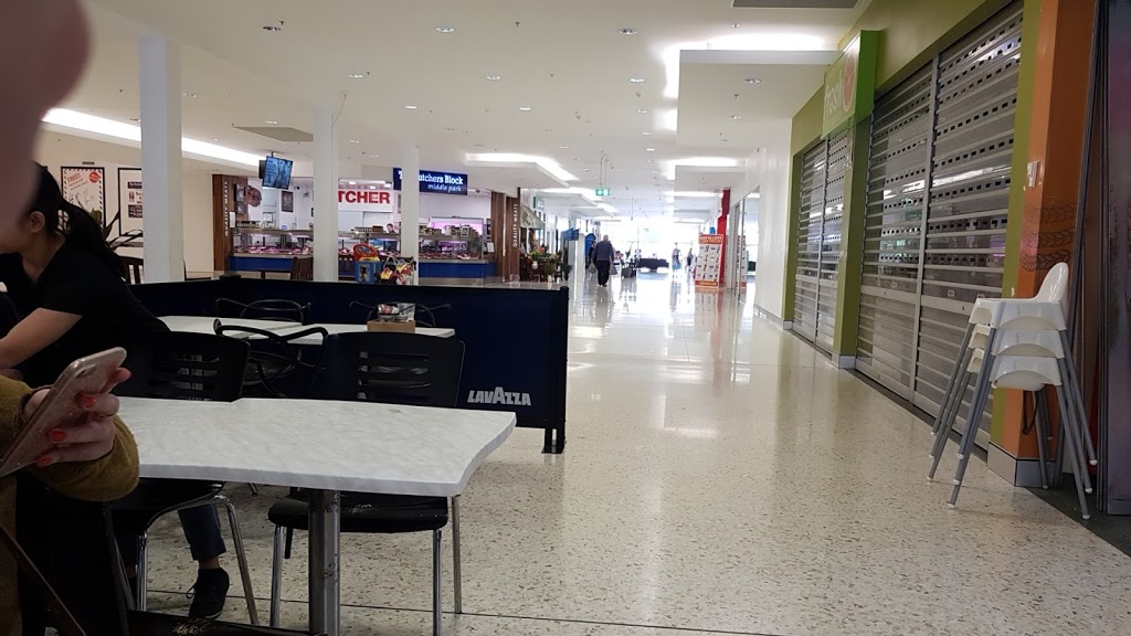 Park Village Shopping Centre | shopping mall | Horizon Dr & Riverhills Road, Middle Park QLD 4074, Australia | 0733766826 OR +61 7 3376 6826