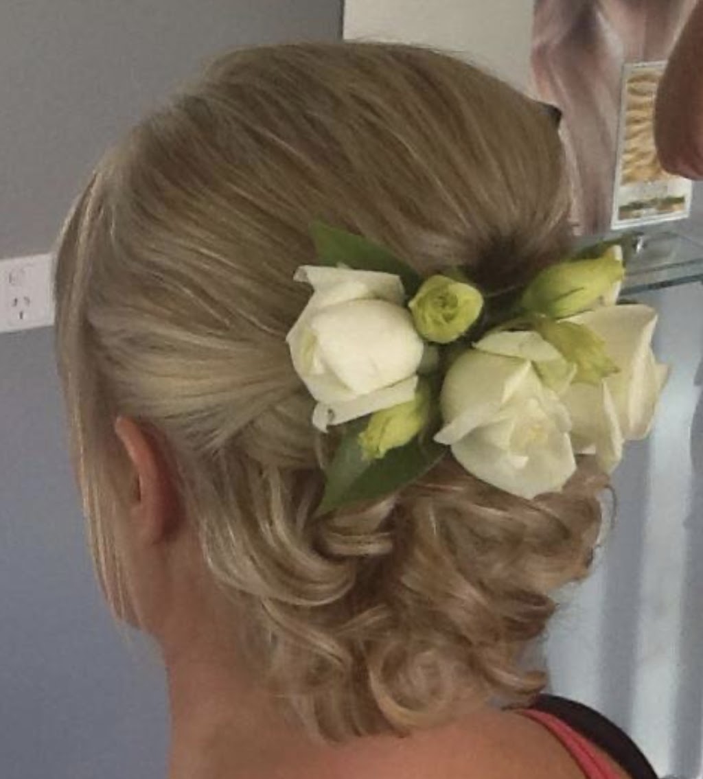 Hair 42 | 42 Dayspring Dr, Margate TAS 7054, Australia | Phone: 0400 336 773