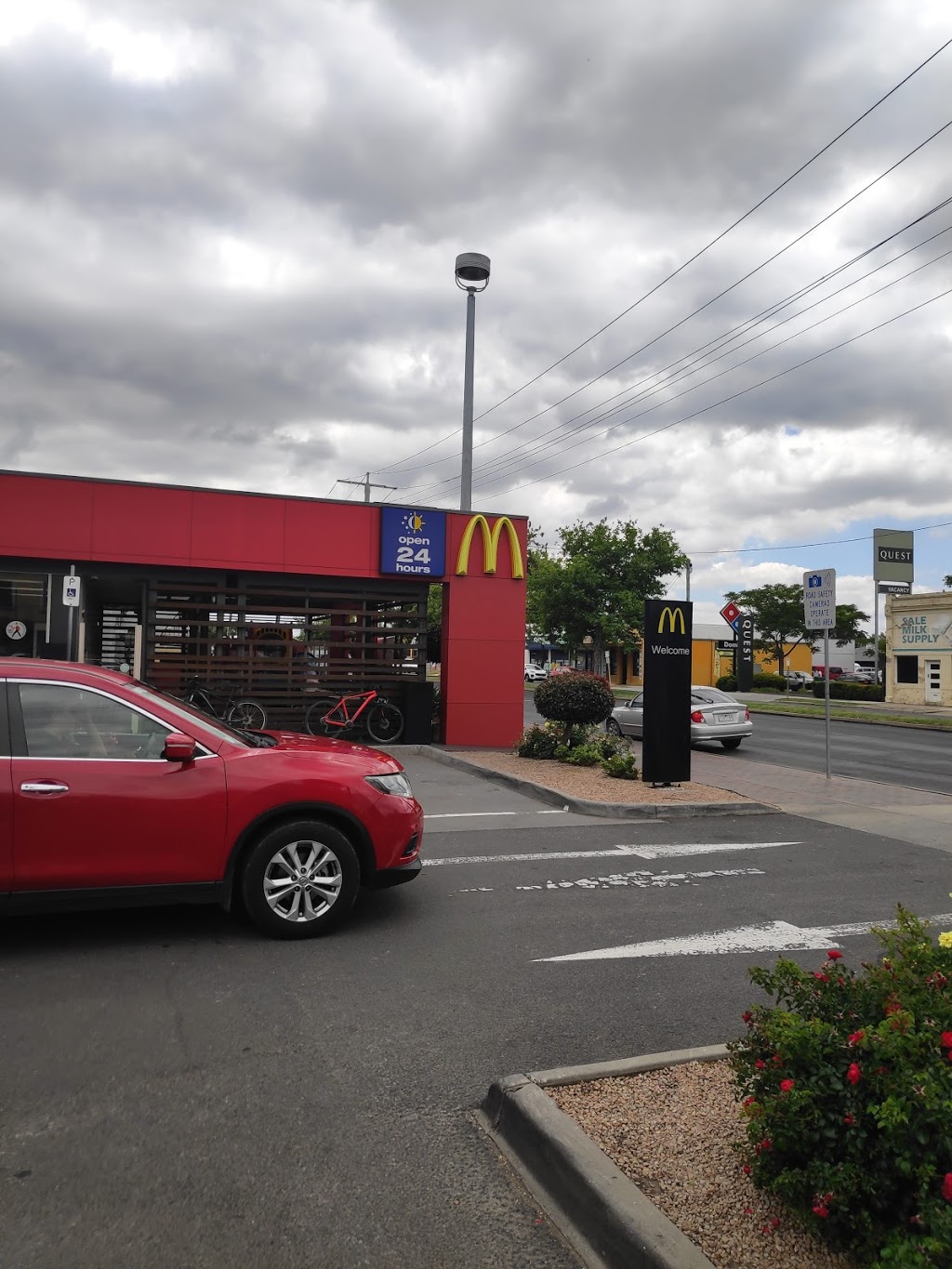 McDonalds Sale | Cnr Cunninghame & York Streets, York St, Sale VIC 3850, Australia | Phone: (03) 5143 2488