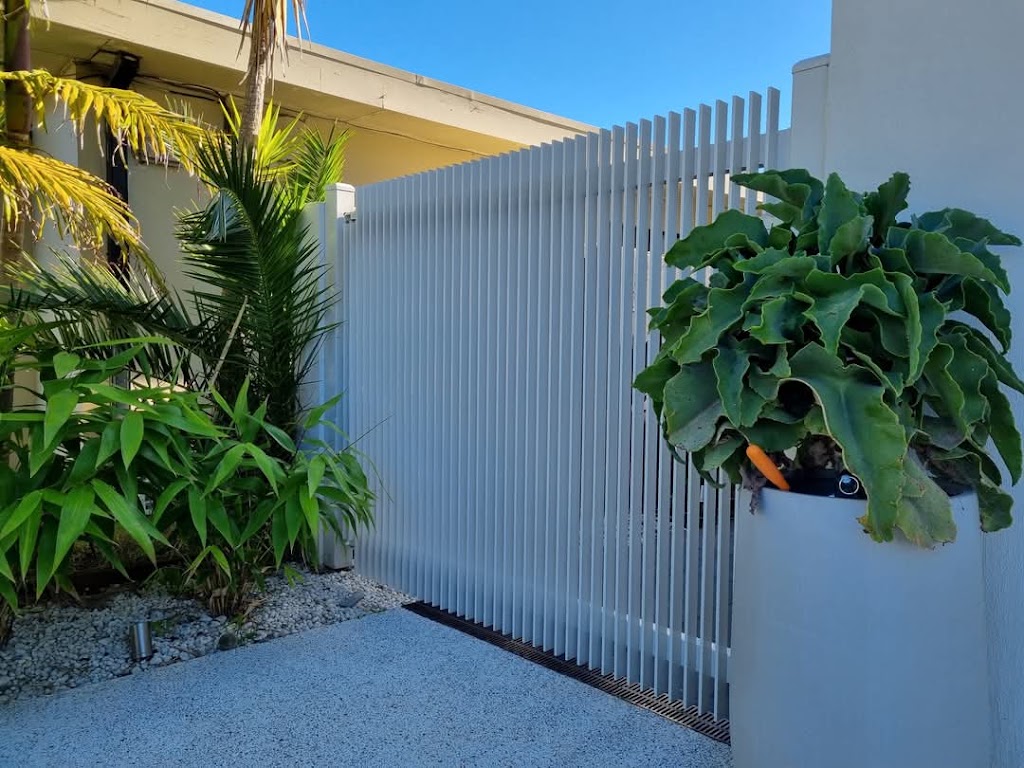 Suregrip Handrails Fences & Gates | 43 Magnolia St, Kirrawee NSW 2232, Australia | Phone: 0499 878 282