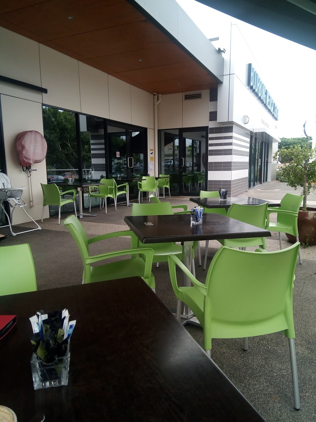 Zoes Coffee Shop | cafe | 290 Bourbong St, Bundaberg West QLD 4670, Australia | 0741544887 OR +61 7 4154 4887