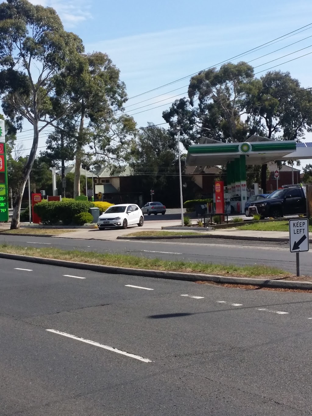 BP | gas station | Cnr Stephensons Rd &, Ferntree Gully Rd, Mount Waverley VIC 3149, Australia | 0395448563 OR +61 3 9544 8563