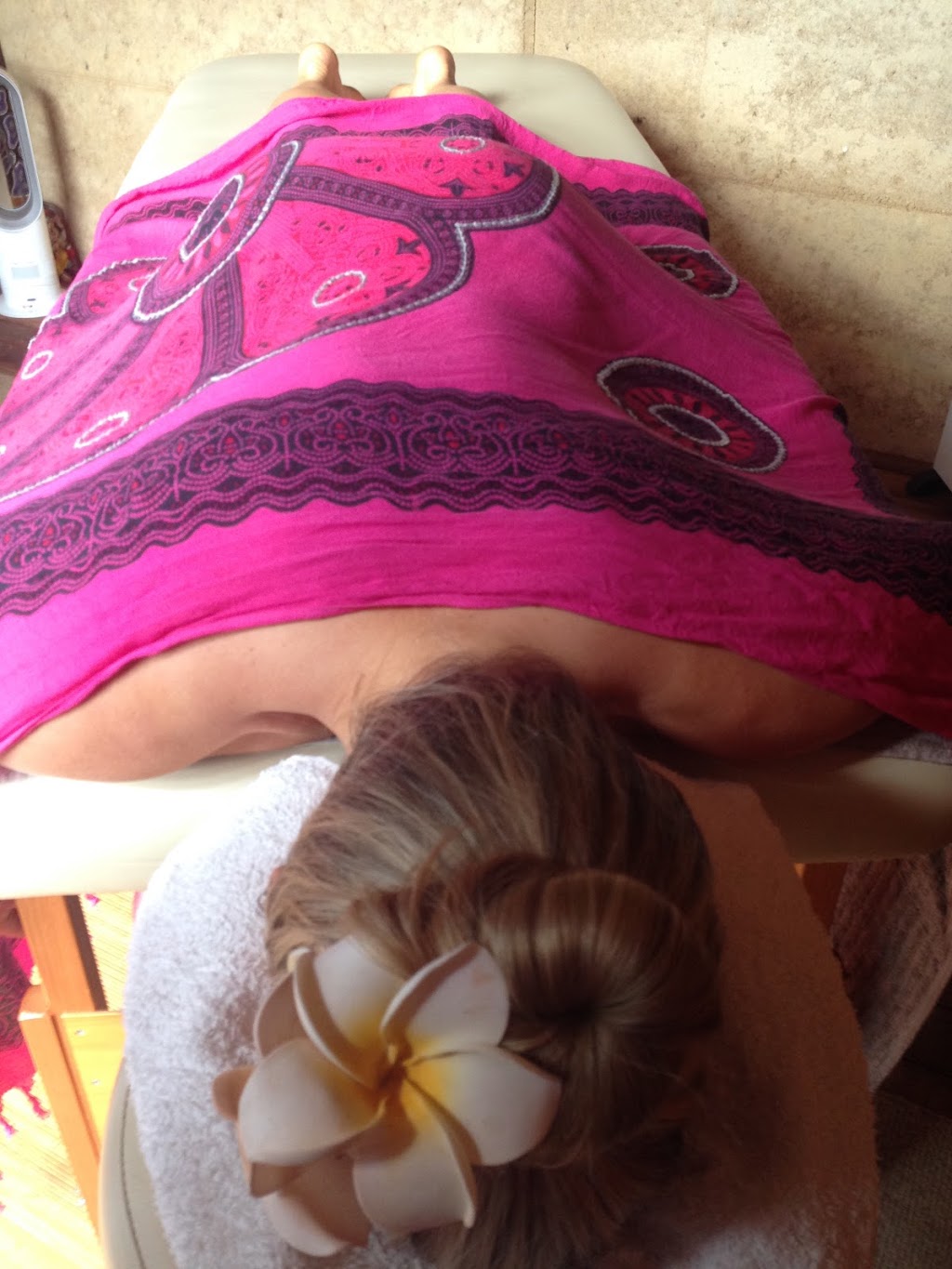 KaHuna Massage | 6 Mumdjin Court, Currumbin Valley QLD 4223, Australia | Phone: 0406 373 773