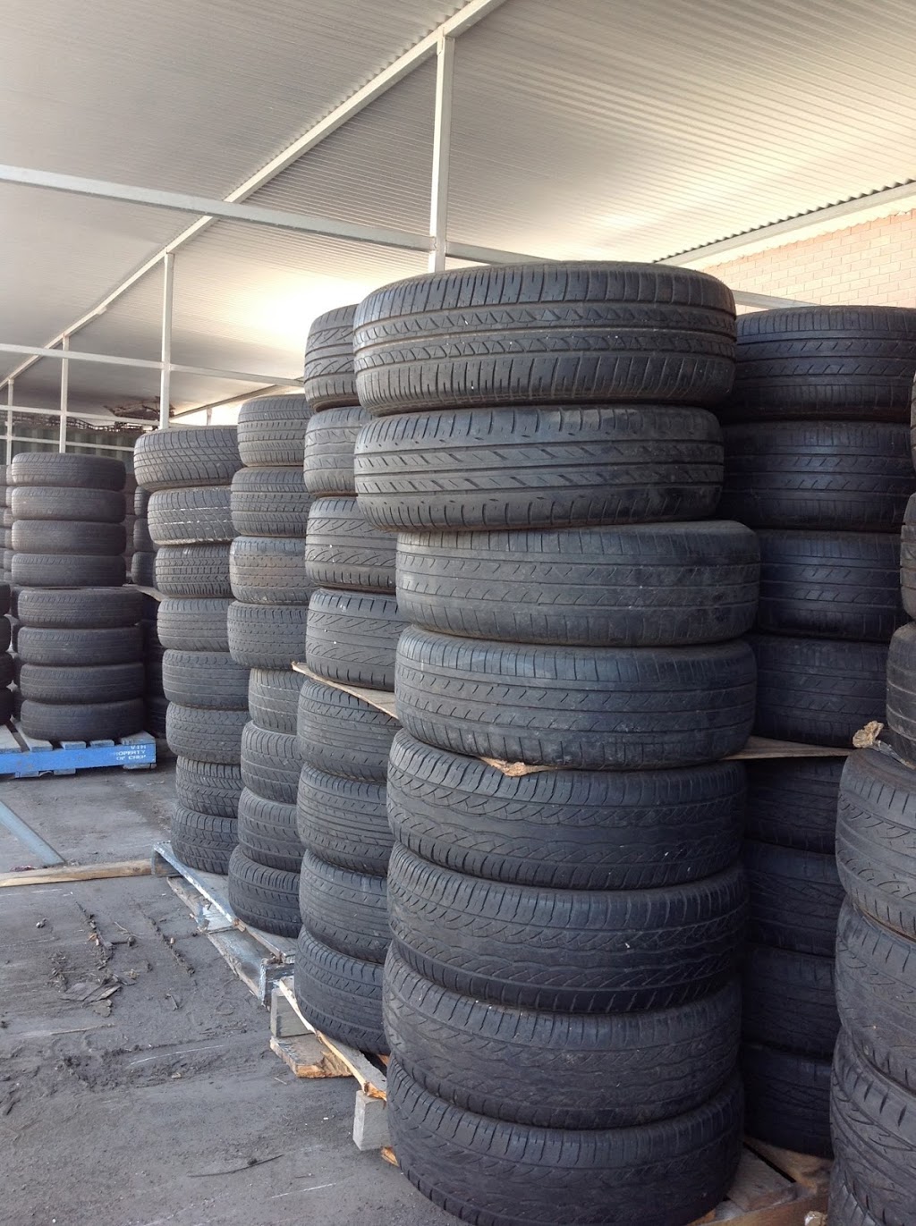 D and J New and Used Tyres | car repair | 21-23 Glenbarry Rd, Campbellfield VIC 3061, Australia | 0393570678 OR +61 3 9357 0678