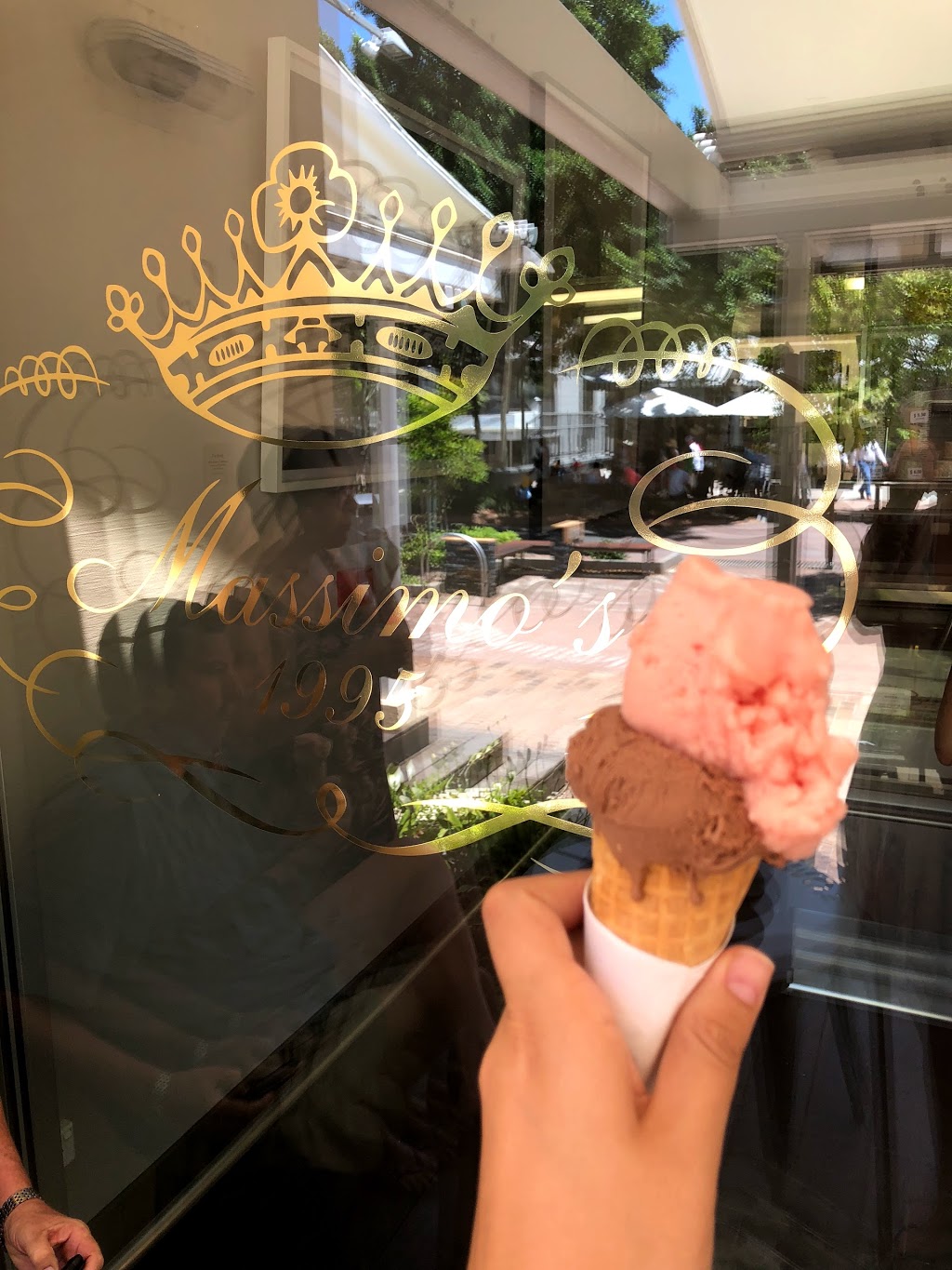 Massimos Gelateria | 75 Hastings St, Noosa Heads QLD 4567, Australia