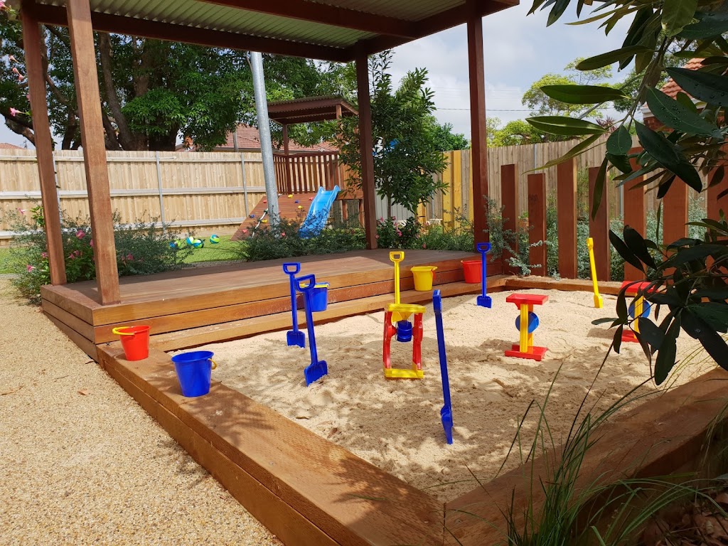 Learn Bright Early Learning Centre | 9 Thomas St, Kingsgrove NSW 2208, Australia | Phone: (02) 9718 7681