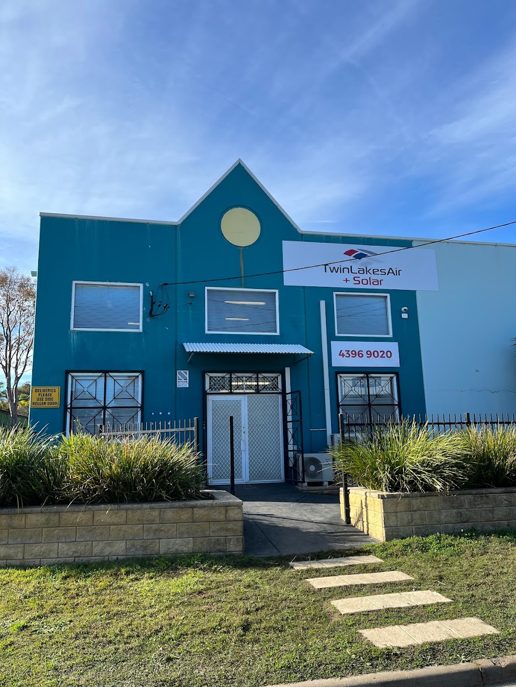 Twin Lakes Air + Solar | Shed 4/1 Botham Cl, Charmhaven NSW 2263, Australia | Phone: (02) 4396 9020