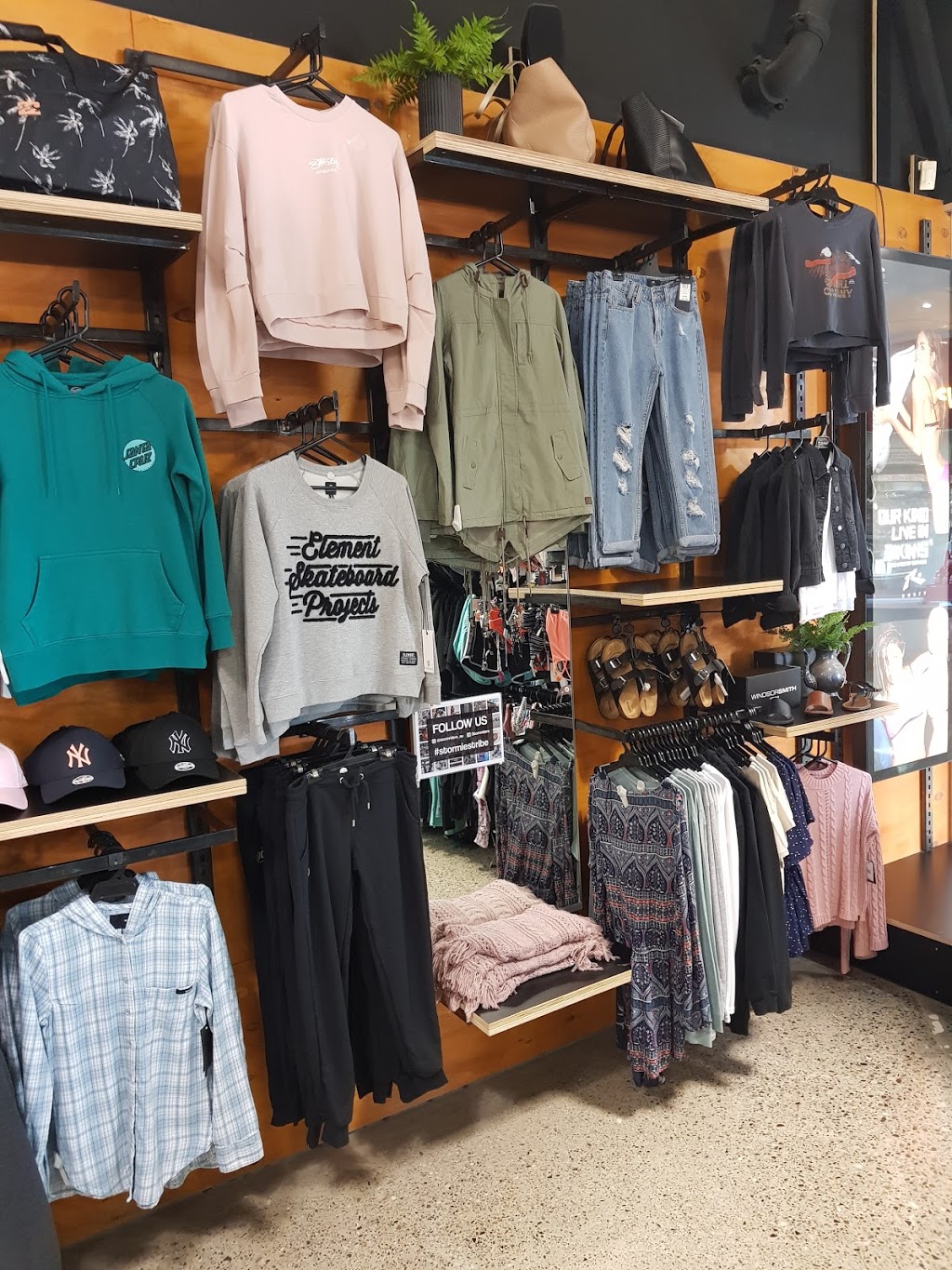 Stormriders | clothing store | shop 35/4 Bay St, Port Macquarie NSW 2444, Australia | 0265836960 OR +61 2 6583 6960