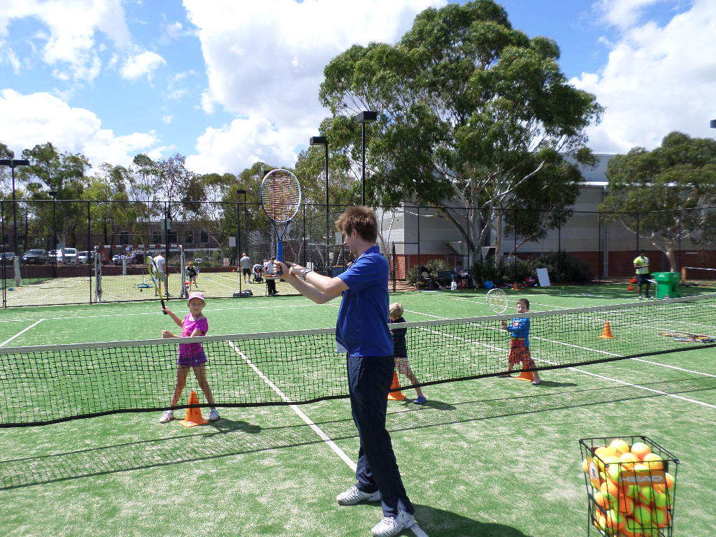 Toptenn Tennis Academy | 282A Warrigal Rd, Burwood VIC 3125, Australia | Phone: (03) 9830 6618