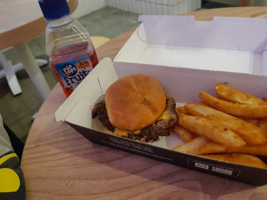 Burger’D Westfield Coomera | restaurant | shop 1080/109 Foxwell Rd, Coomera QLD 4209, Australia