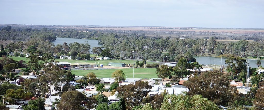Berri Memorial Oval | park | Fiedler St, Berri SA 5343, Australia