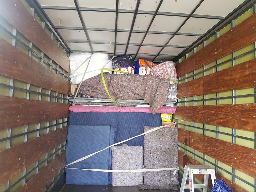 Lismore Removals | 8 Larkin Ln, Lismore NSW 2480, Australia | Phone: (02) 6621 2155