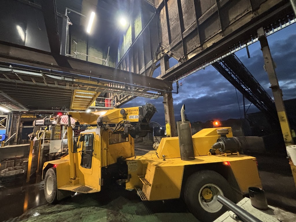 Crane2u | 25 Rowsley Station Rd, Maddingley VIC 3340, Australia | Phone: 0457 000 637