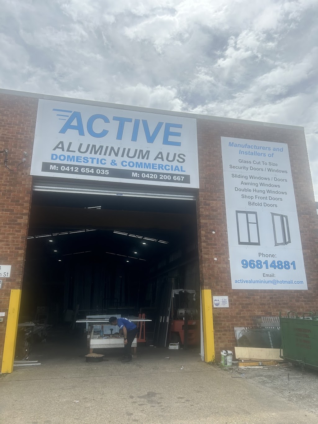 Active Aluminium | 13 Cann St, Guildford NSW 2161, Australia | Phone: 0414 590 005