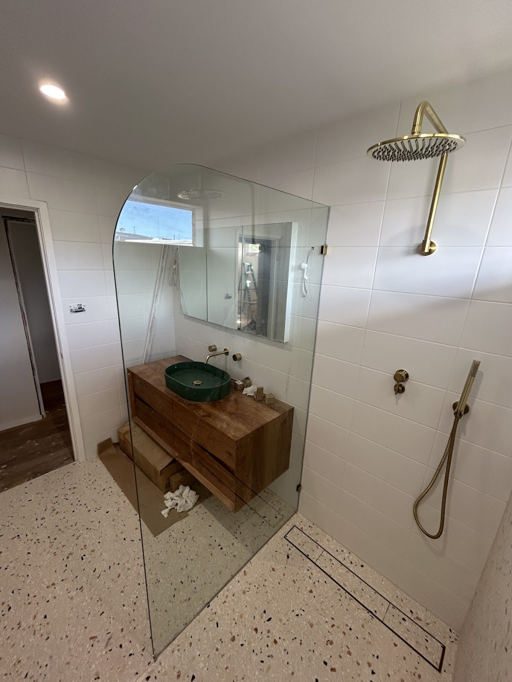 Eureka Glass Ballarat | 129 Atkinsons Rd, Magpie VIC 3352, Australia | Phone: 0407 644 094