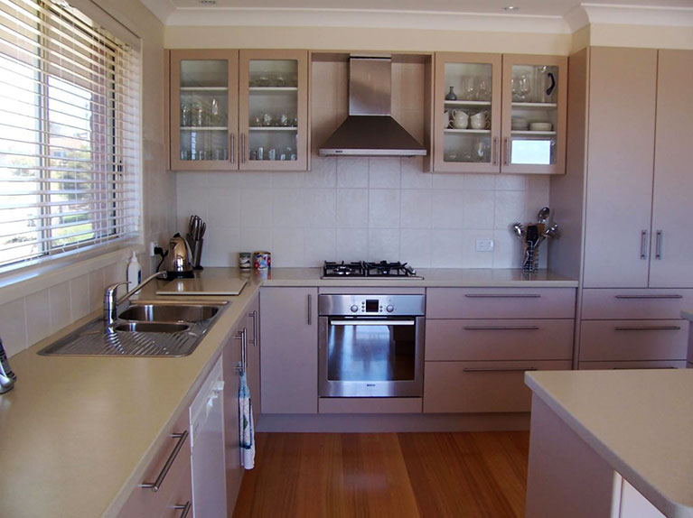 Dalmeny Designer Kitchens Narooma | home goods store | 3/7 Acacia Cl, Dalmeny NSW 2546, Australia | 0244767272 OR +61 2 4476 7272