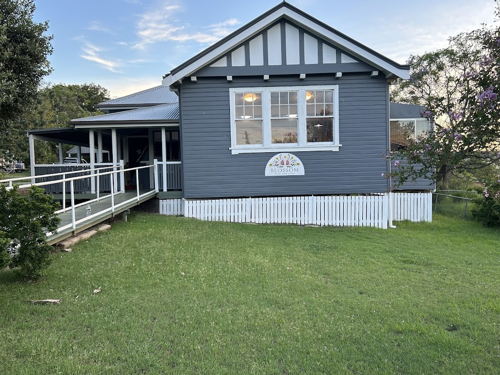 Blossom Cafe & Post | 15 Ramsay St, Greenmount QLD 4359, Australia | Phone: (07) 4697 1480