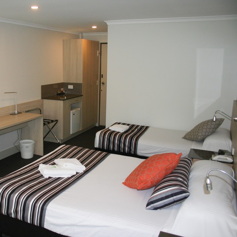 Avoca Beach Hotel | 326-360 Avoca Dr, Avoca Beach NSW 2251, Australia | Phone: (02) 4382 2322