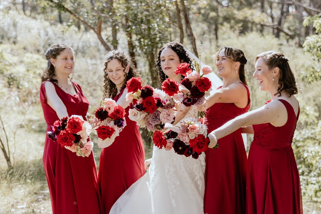 Hello Daisy Floral Design | St James Rd, Varroville NSW 2566, Australia | Phone: 0423 559 205
