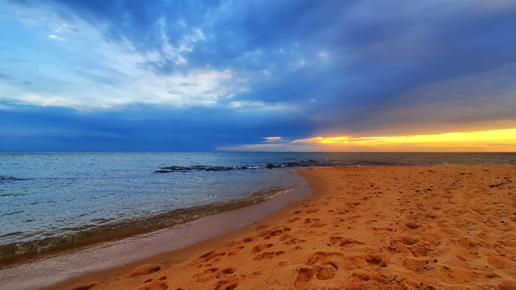 Sandringham Beach | natural feature | Sandringham Beach, Sandringham VIC 3191, Australia | 0395994444 OR +61 3 9599 4444