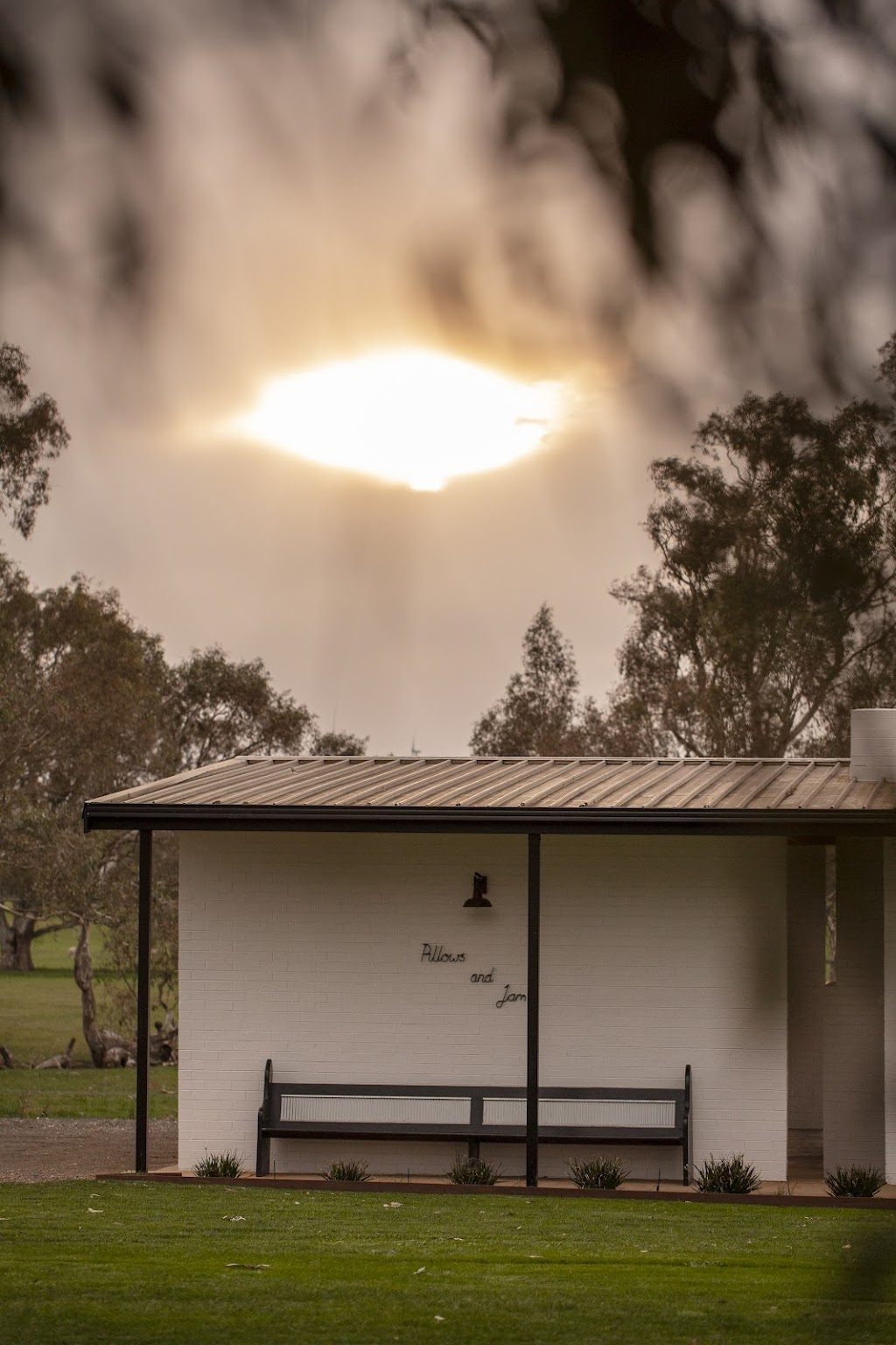 Pillows and Jam | 884 Warrayatkin Rd, Ararat VIC 3377, Australia | Phone: 0419 110 793