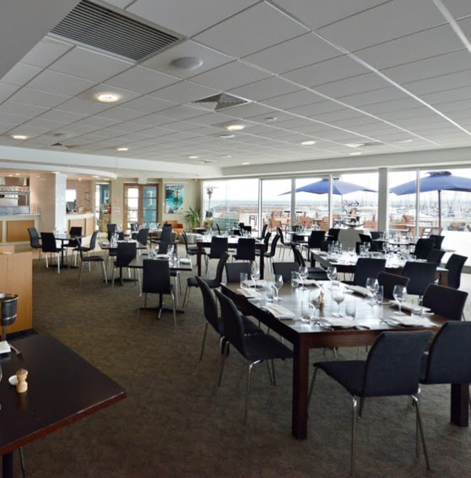 sandringham yacht club harbour view restaurant