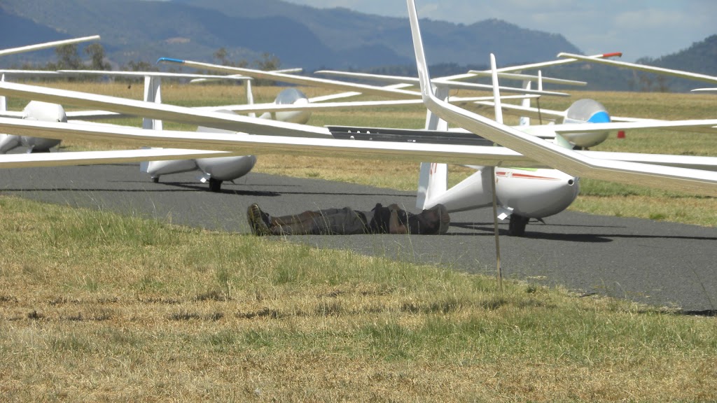 Lake Keepit Soaring Club, Glider Pilot Training Australia | 234 Keepit Dam Rd, Keepit NSW 2340, Australia | Phone: (02) 6769 7514