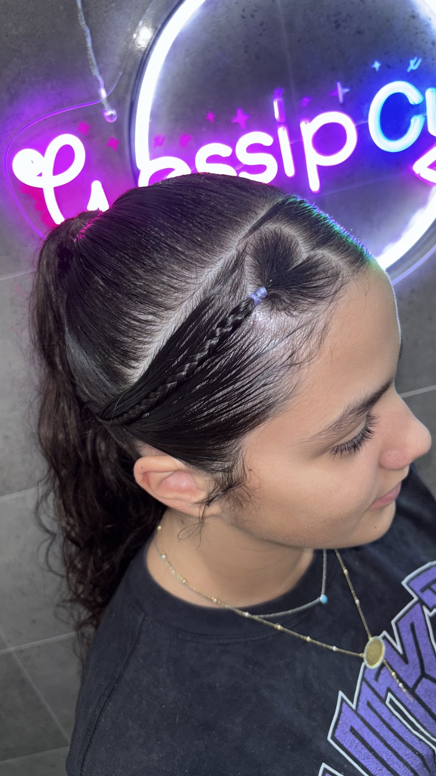 Gossip Curls | Bobadah St, Kingsgrove NSW 2208, Australia | Phone: 0459 125 604
