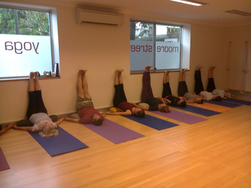 Johnny Batchelor Yoga | gym | 62 Moore St, Austinmer NSW 2515, Australia | 0415344722 OR +61 415 344 722