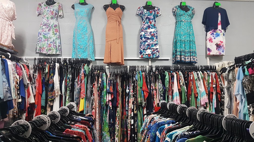 Dress Up | clothing store | 56/58 Isabella St, Wingham NSW 2429, Australia | 0265535572 OR +61 2 6553 5572