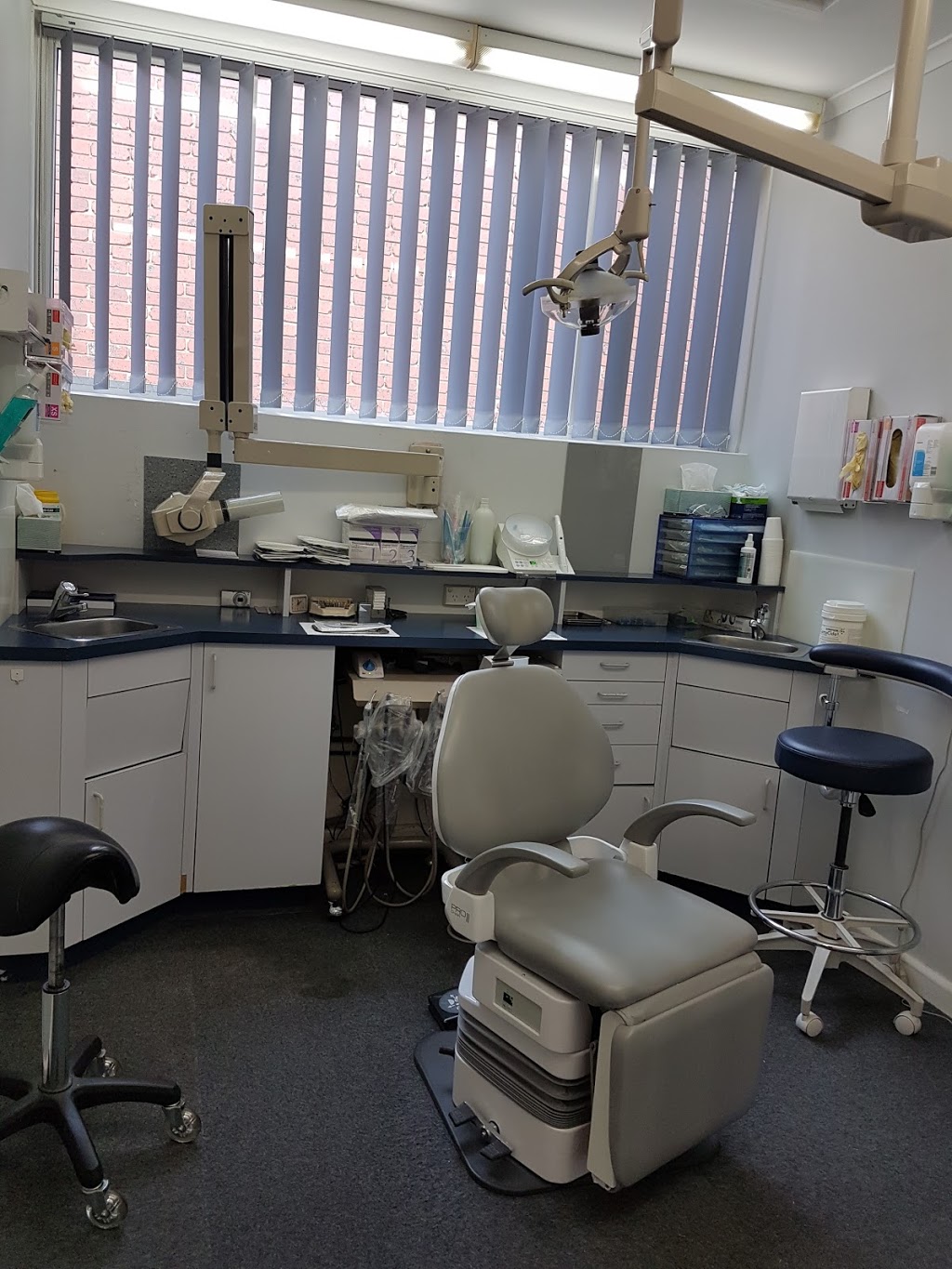 Crombie Dental Surgery Hampton | dentist | 495 Hampton St, Hampton VIC 3188, Australia | 0395983755 OR +61 3 9598 3755