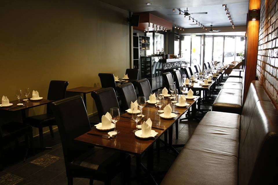 Hooking Bar & Restaurant | restaurant | 627 High St, Kew East VIC 3102, Australia | 0398597882 OR +61 3 9859 7882