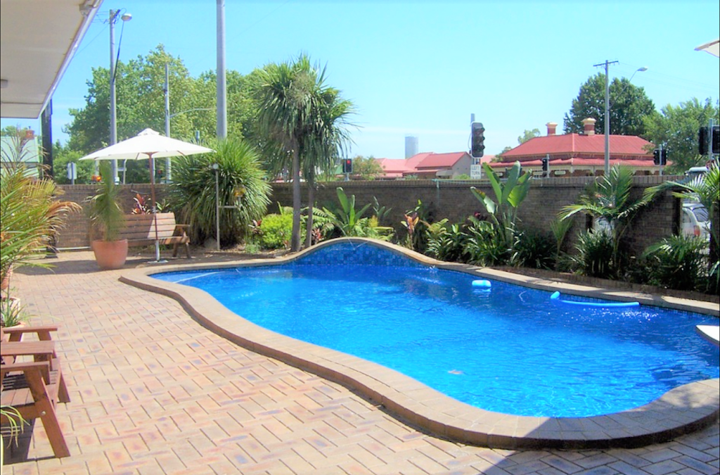 Albury Garden Court Motel | lodging | 426 David St, Albury NSW 2640, Australia | 0260216244 OR +61 2 6021 6244