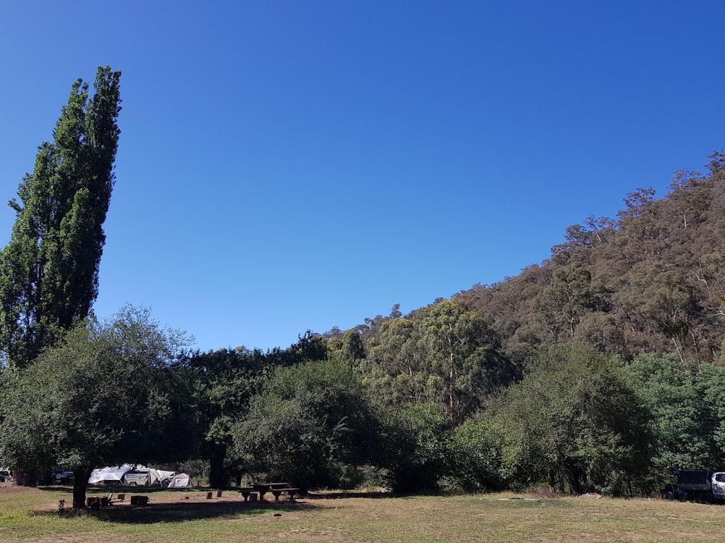 Talbotville Camping Area | campground | 11 Crooked River Track, Wongungarra VIC 3862, Australia | 0384272002 OR +61 3 8427 2002
