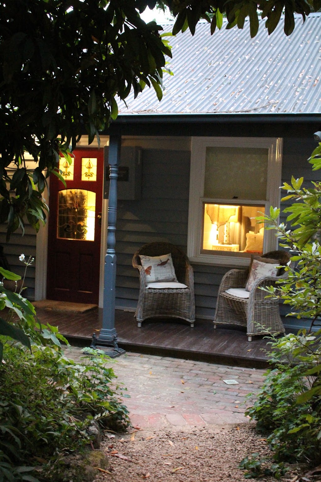 Candlelight Cottage | lodging | 7/9 Monash Ave, Olinda VIC 3788, Australia | 0397512464 OR +61 3 9751 2464
