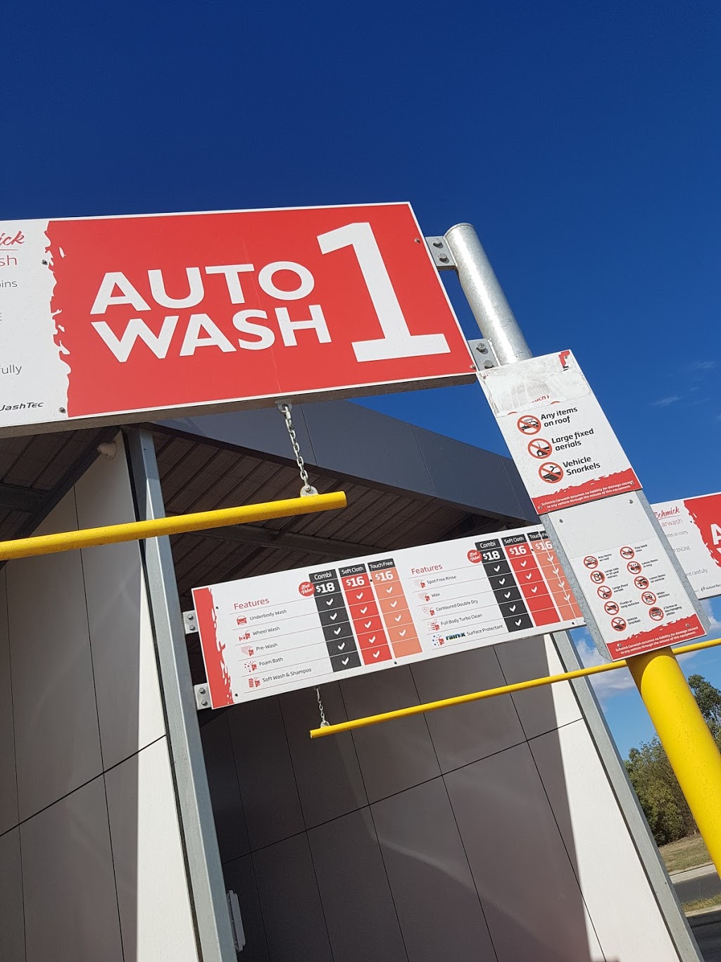 Schmick Carwash | 35 Wiltshire Ln, Delacombe VIC 3350, Australia