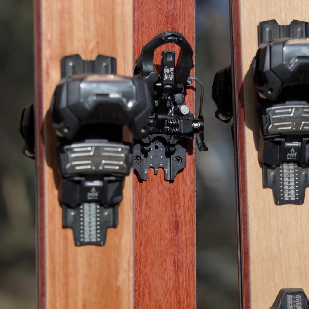Desert Skis | 3 Percy Harris St, Jindabyne NSW 2627, Australia | Phone: 0415 312 003