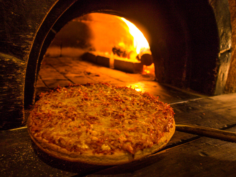 Sheffields Bar, Restaurant and Woodfired Pizzas | 140 Burt St, Kalgoorlie WA 6430, Australia | Phone: (08) 9093 3467