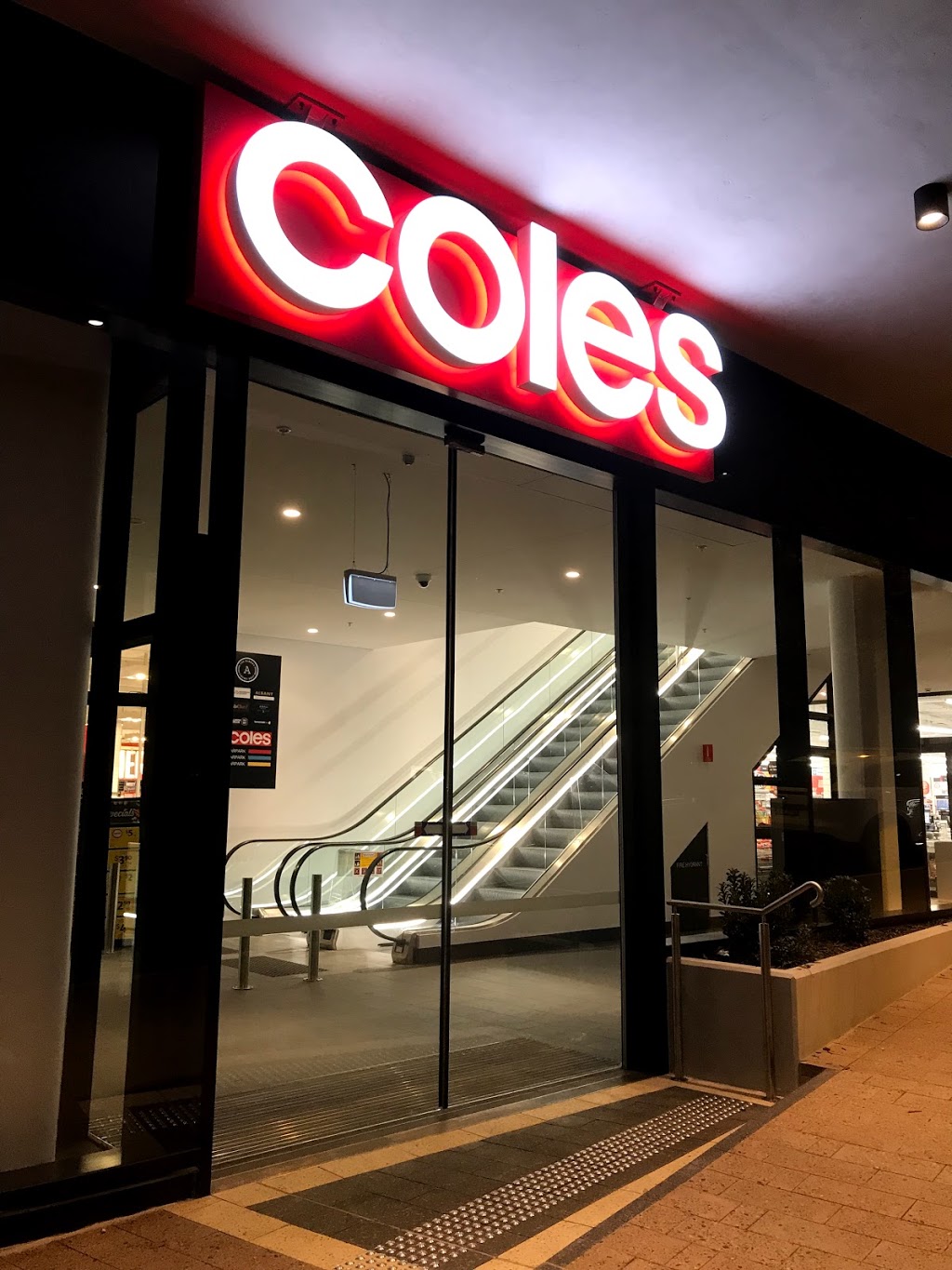 Coles Crows Nest | supermarket | 101-110 Willoughby Rd, Crows Nest NSW 2065, Australia | 0279559100 OR +61 2 7955 9100