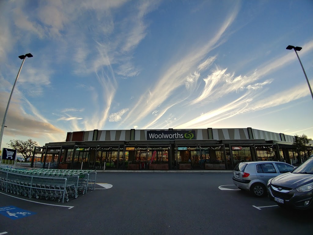 Stockland Harrisdale Shopping Centre | shopping mall | Corner Nicholson Rd & Yellowwood Ave, Harrisdale WA 6112, Australia | 0893933036 OR +61 8 9393 3036