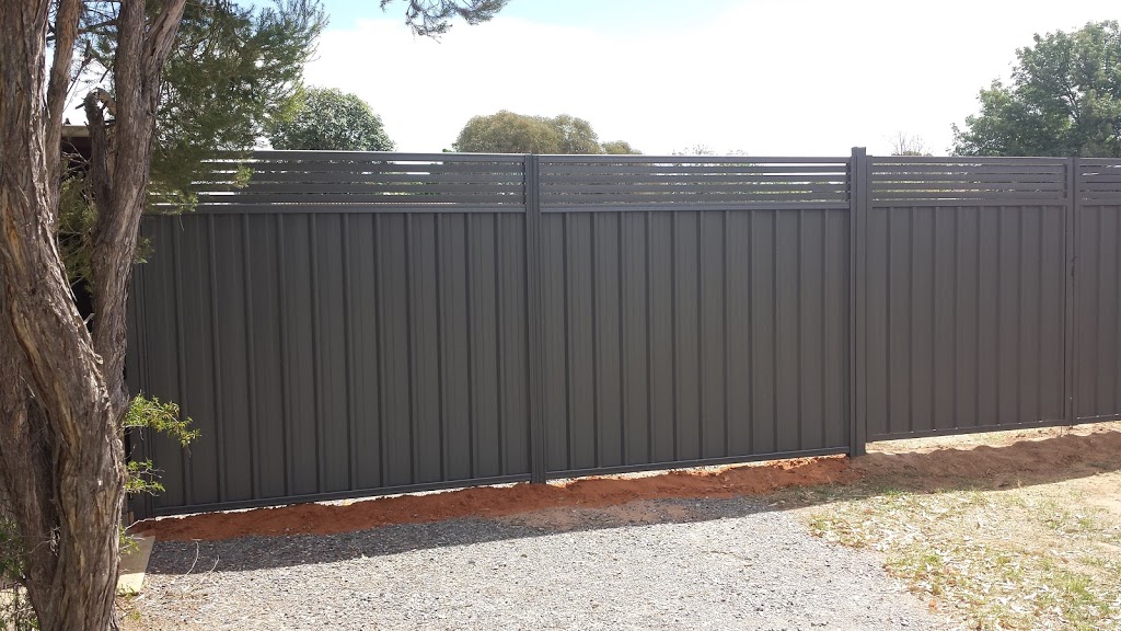 Fence First Pty Ltd | 13 Bradpole Rd, Edinburgh North SA 5113, Australia | Phone: 0422 215 018