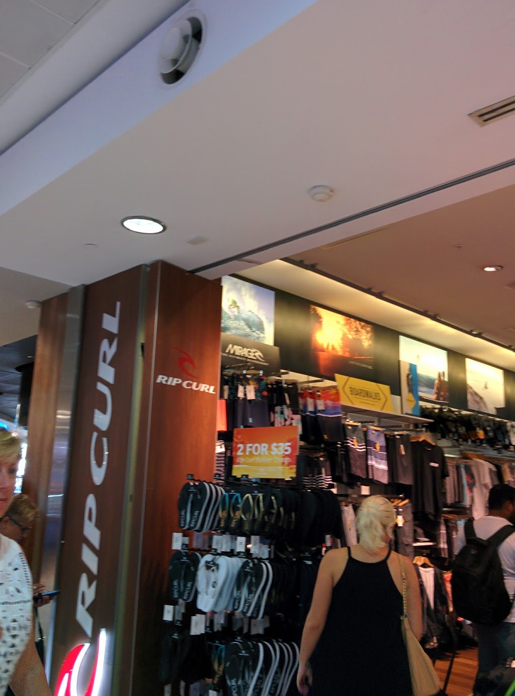 Rip Curl Sydney Domestic Qantas T3 | Terminal 3, Qantas Sydney Domestic Airport, 5 Shiers Ave, Sydney Airport NSW 2020, Australia | Phone: (02) 9693 5350