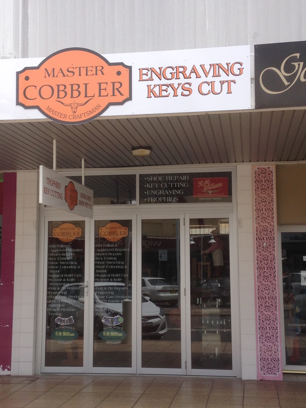 River Street Master Cobbler | 152 River St, Ballina NSW 2478, Australia | Phone: (02) 6681 3969