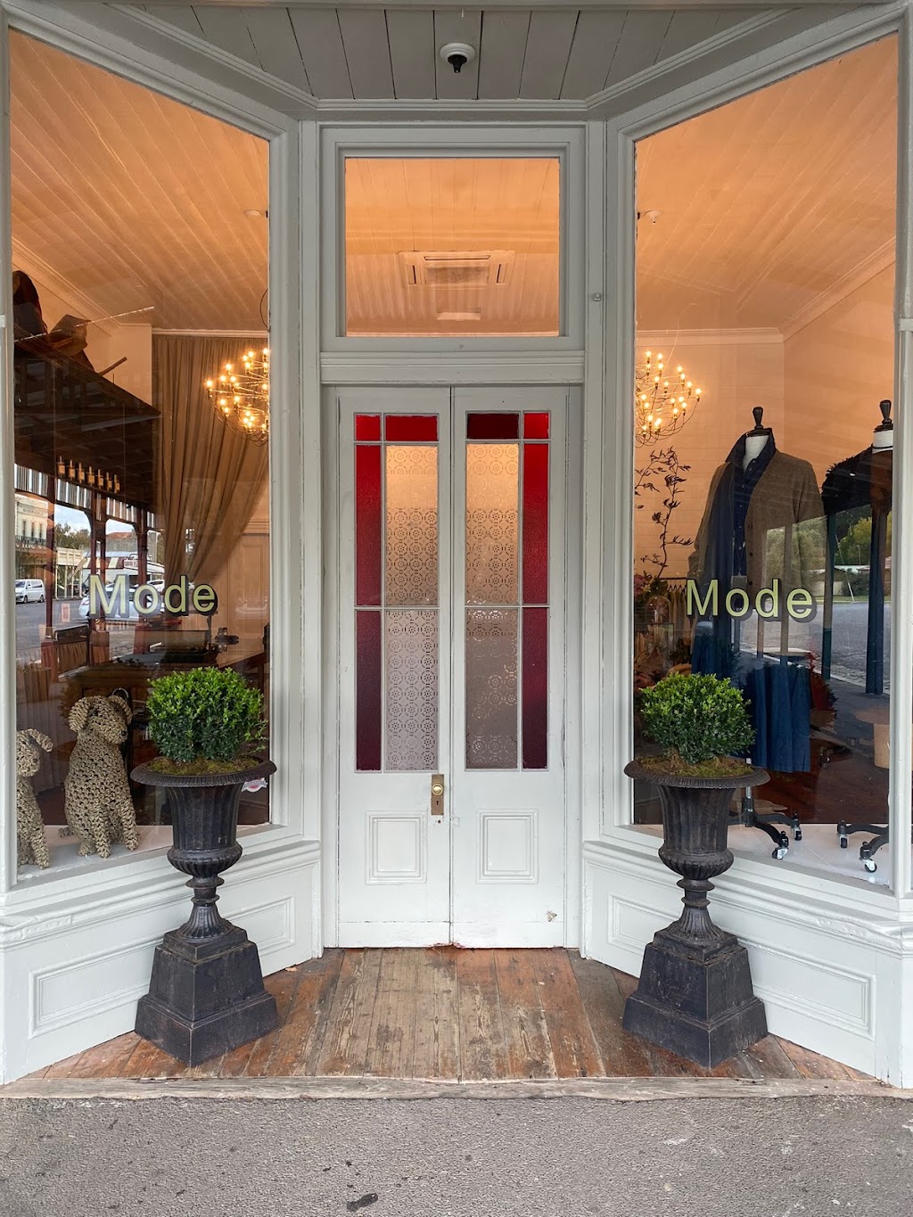 Mode Clunes | department store | 33 Fraser St, Clunes VIC 3370, Australia | 0431975132 OR +61 431 975 132