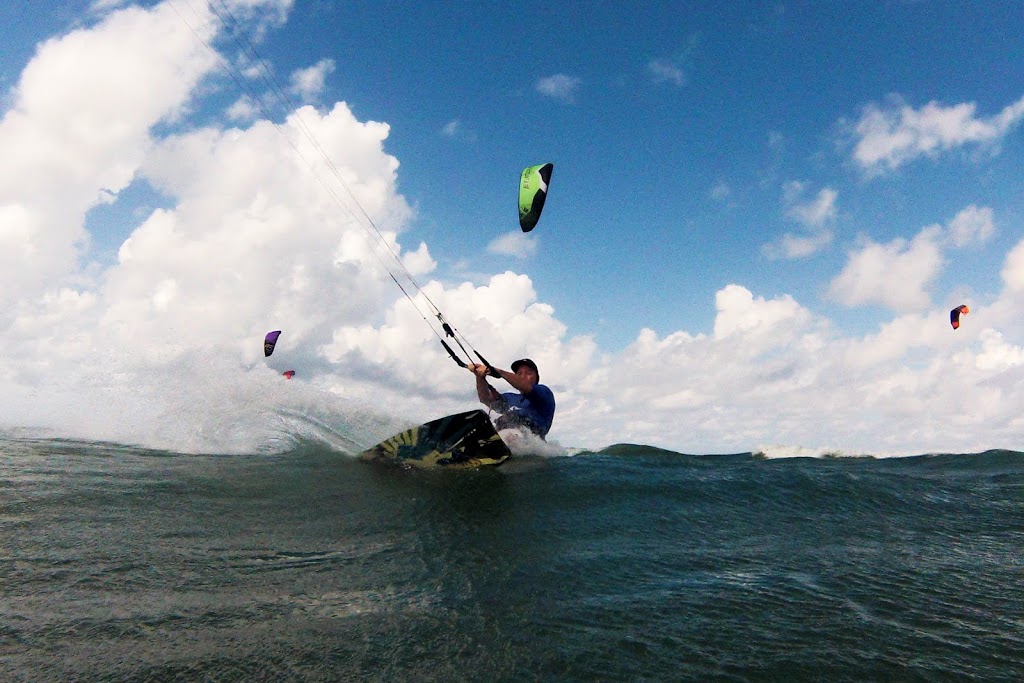 Australian Kitesurfing Academy KITEOZ | 1 Thomas St, Bowen QLD 4805, Australia | Phone: 0400 404 040